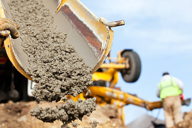 Best Custom Concrete Contractor  in Wilmington, OH